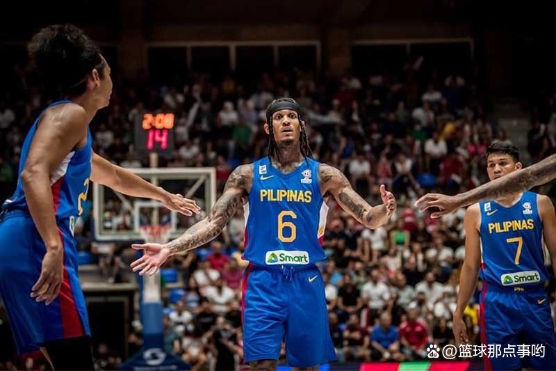 爵士碾压广东队,范弗利特统治全场 爵士碾压广东队,范弗利特统治全场