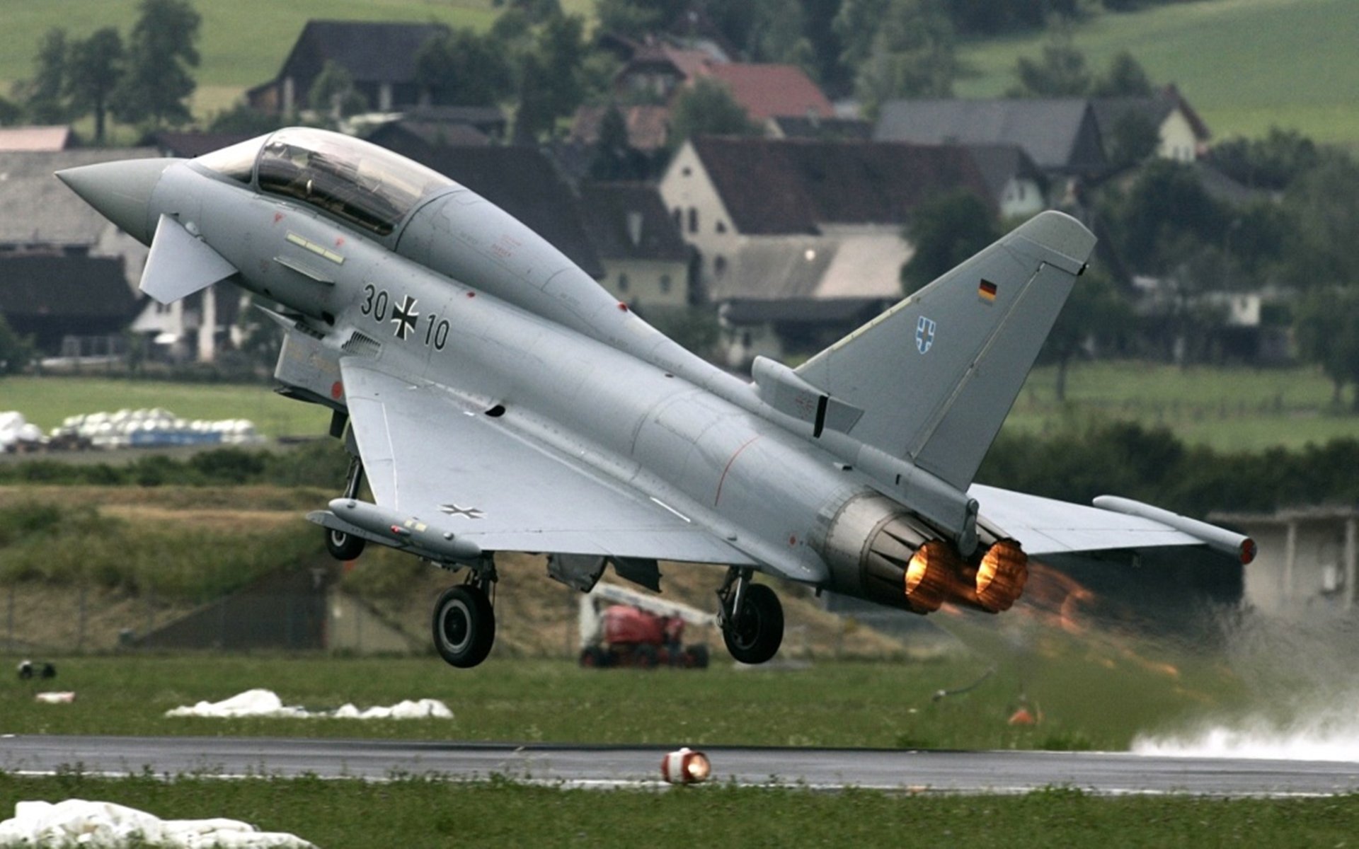 黄墙前的国家德比，佩德里征服威斯特法伦，以一己之力为德国队正名