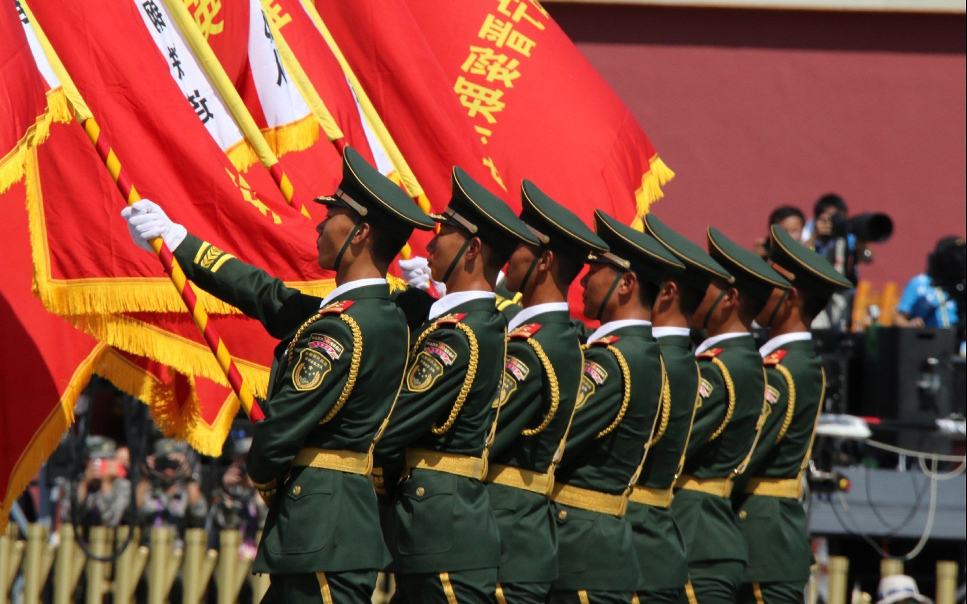 独一档的统治力！比利时国脚强拆巴斯克雄狮堡垒，罗德里戈完美演出定义新秩序