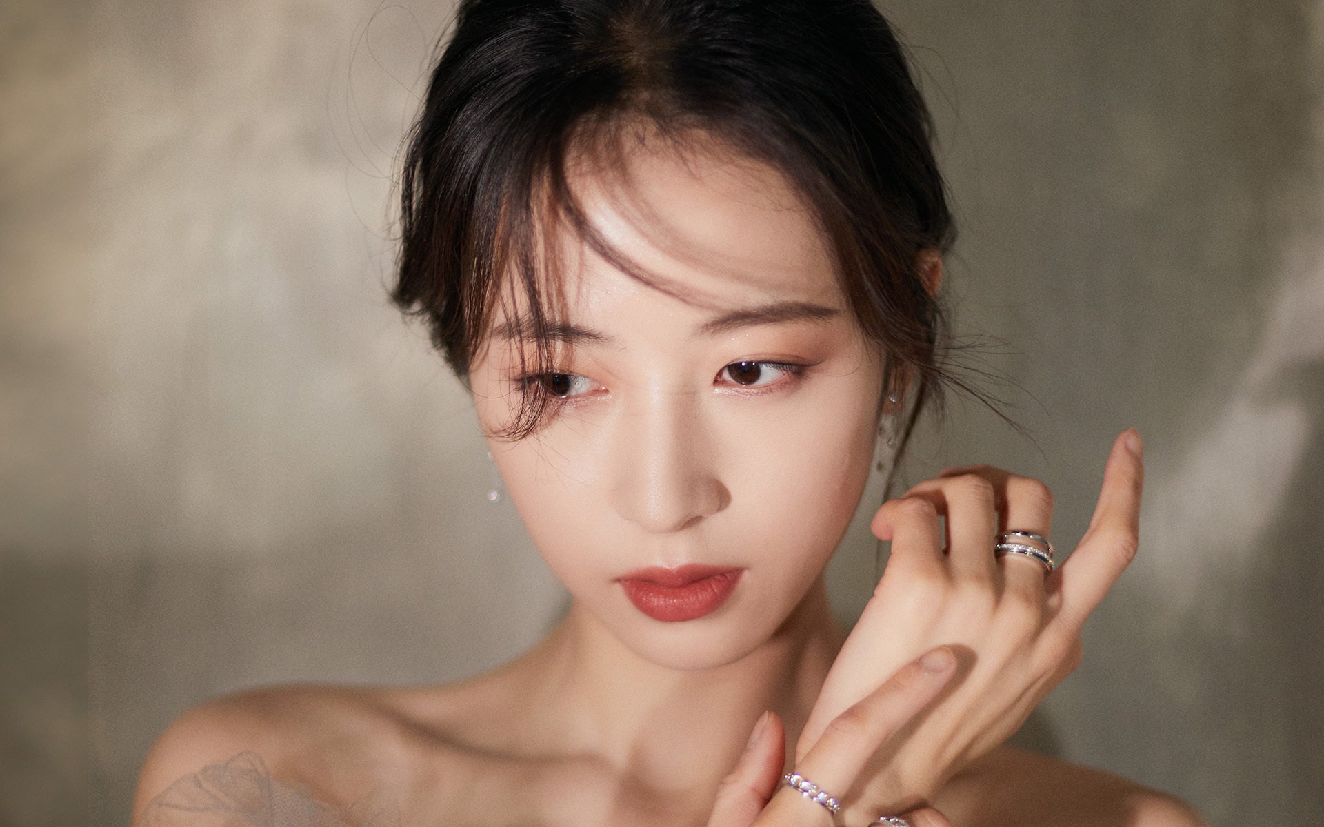 NBA季后赛之夜，球场高压下只此一人的终极爆发