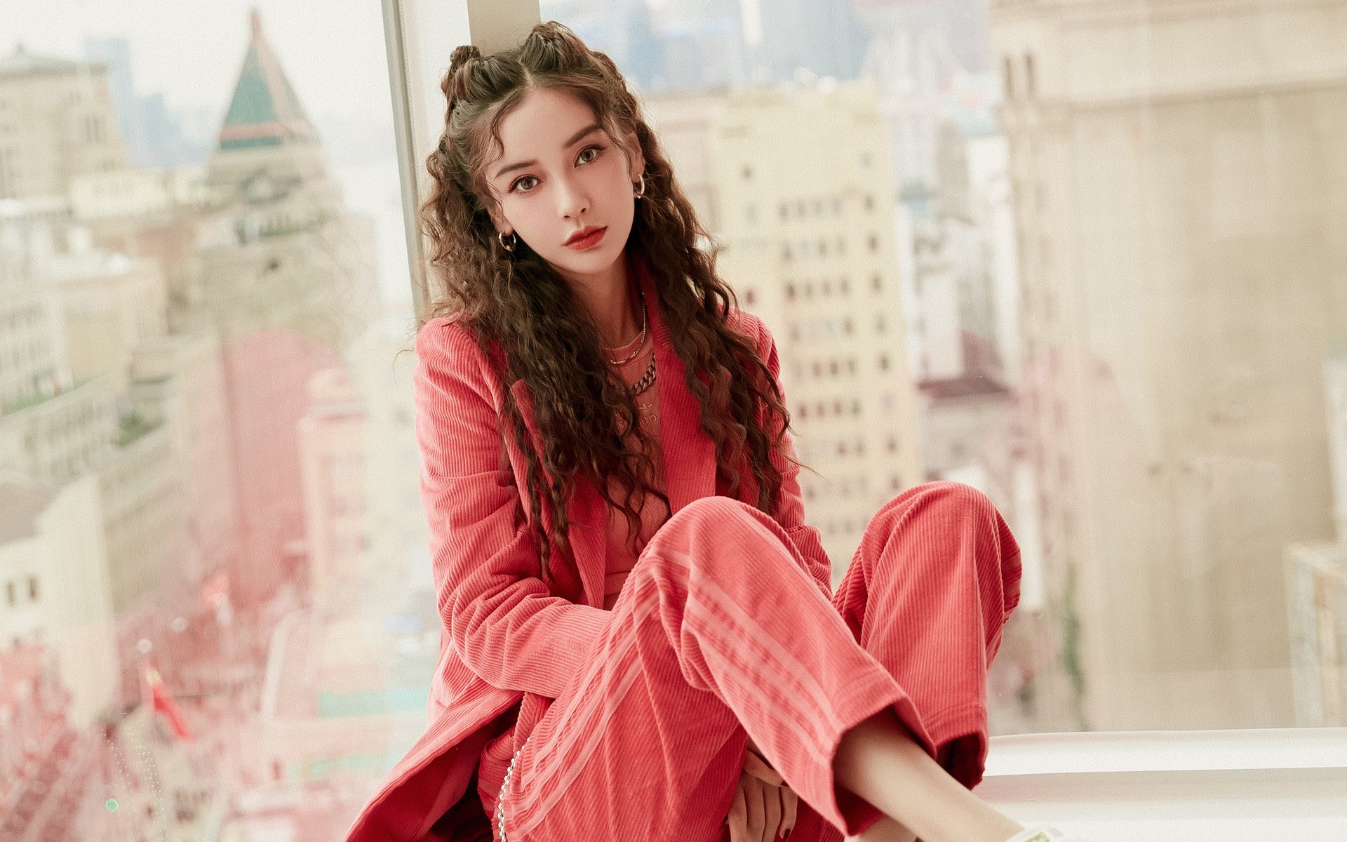 冰刀与绿茵的共振，托尼破纪录之夜与爱尔兰的闪电战